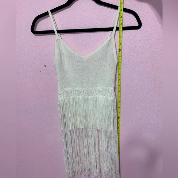 VTG bebe white knit tank top w/fringe detail XS - Picture 10 of 10